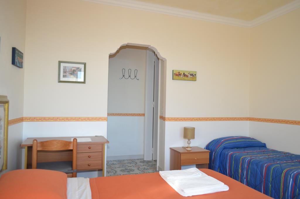 Le Ginestre Di Capri Bb & Holiday House Anacapri  Ngoại thất bức ảnh