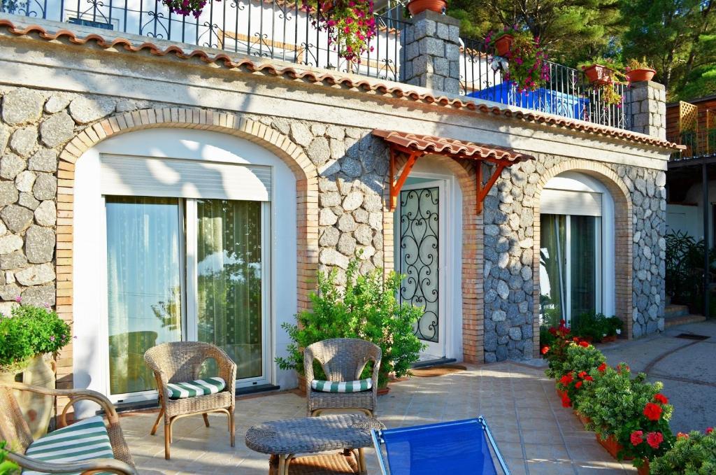 Le Ginestre Di Capri Bb & Holiday House Anacapri  Phòng bức ảnh