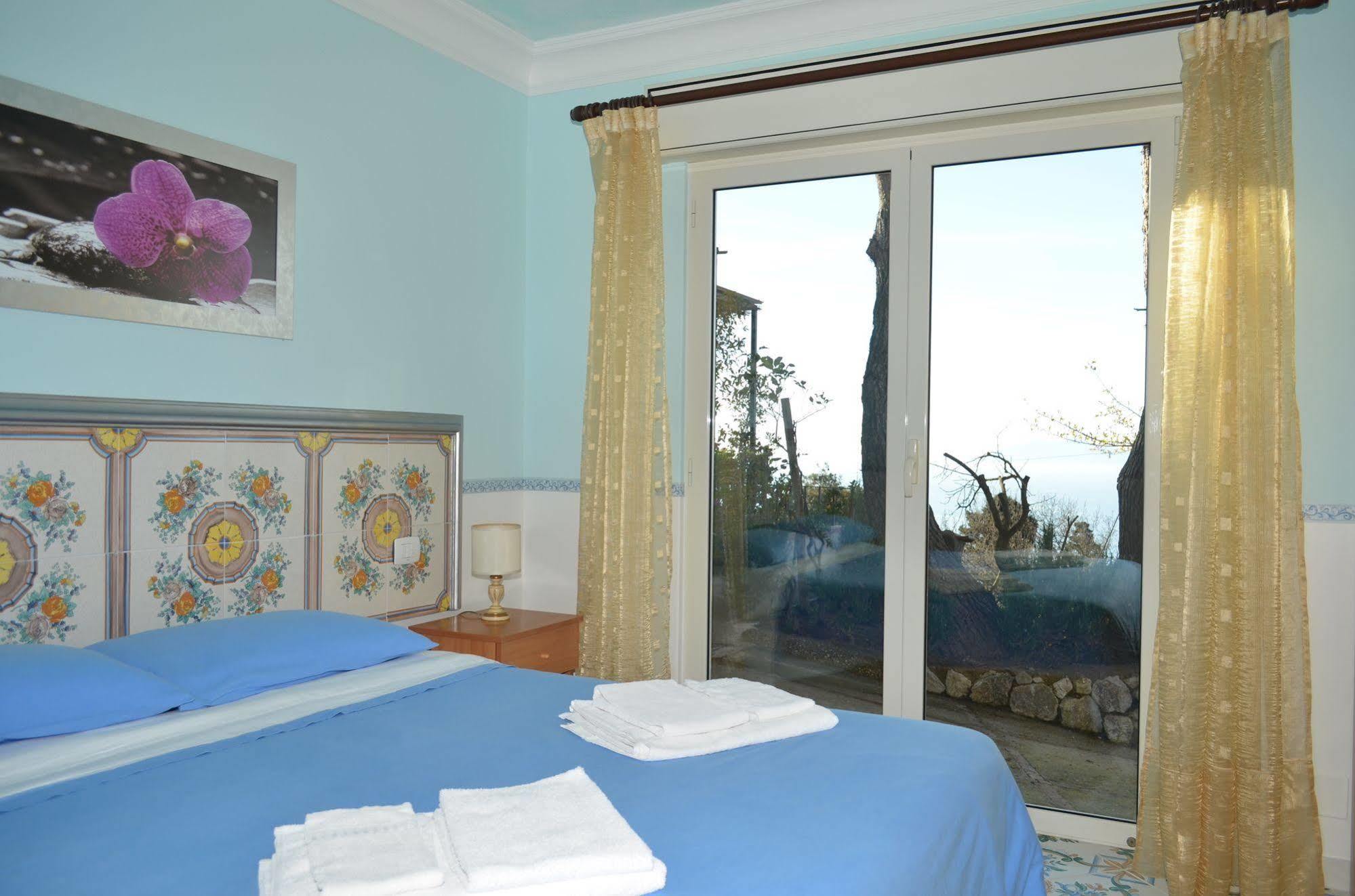 Le Ginestre Di Capri Bb & Holiday House Anacapri  Ngoại thất bức ảnh